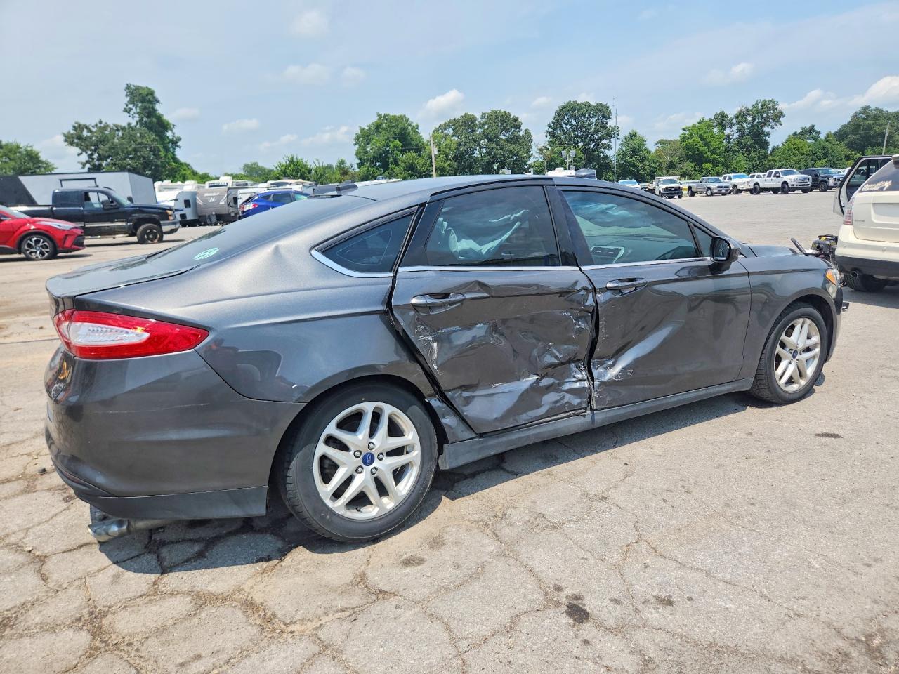 2015 Ford Fusion S - Фото 3