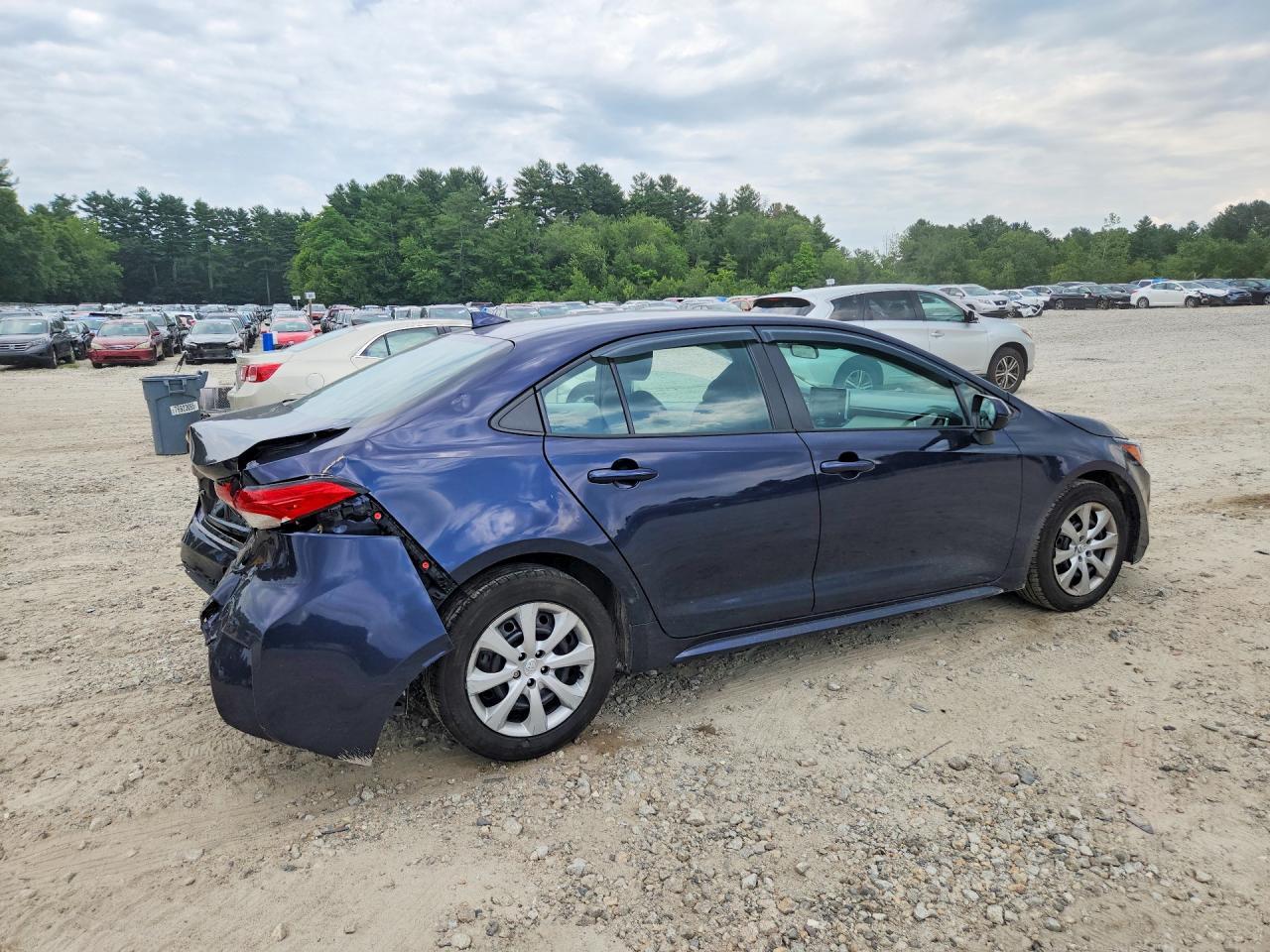 2021 Toyota Corolla Le - Image 3