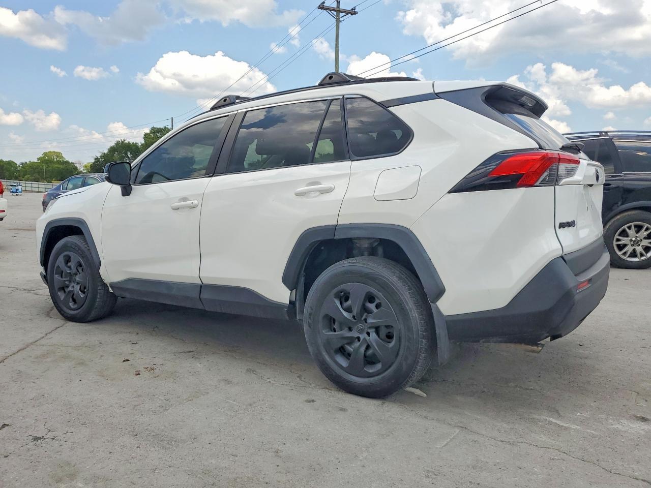 2019 Toyota Rav4 Le - Image 2