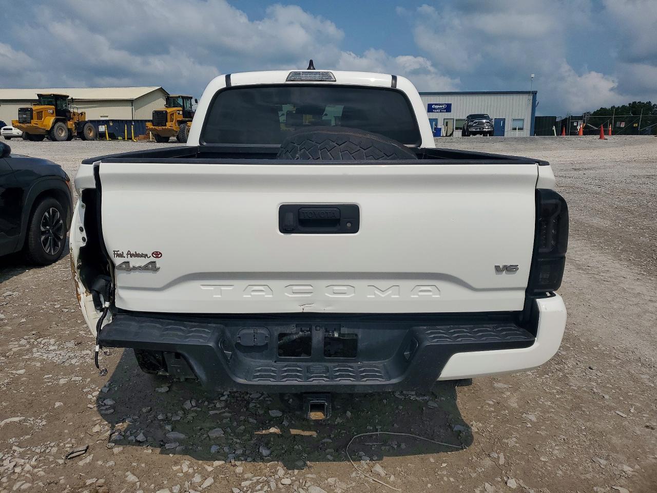 2020 Toyota Tacoma Sr V6 - Image 6