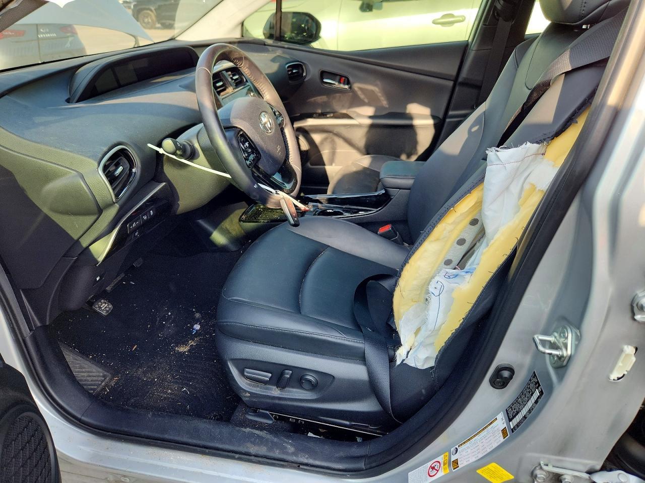 2022 Toyota Prius Nightshade - Фото 7