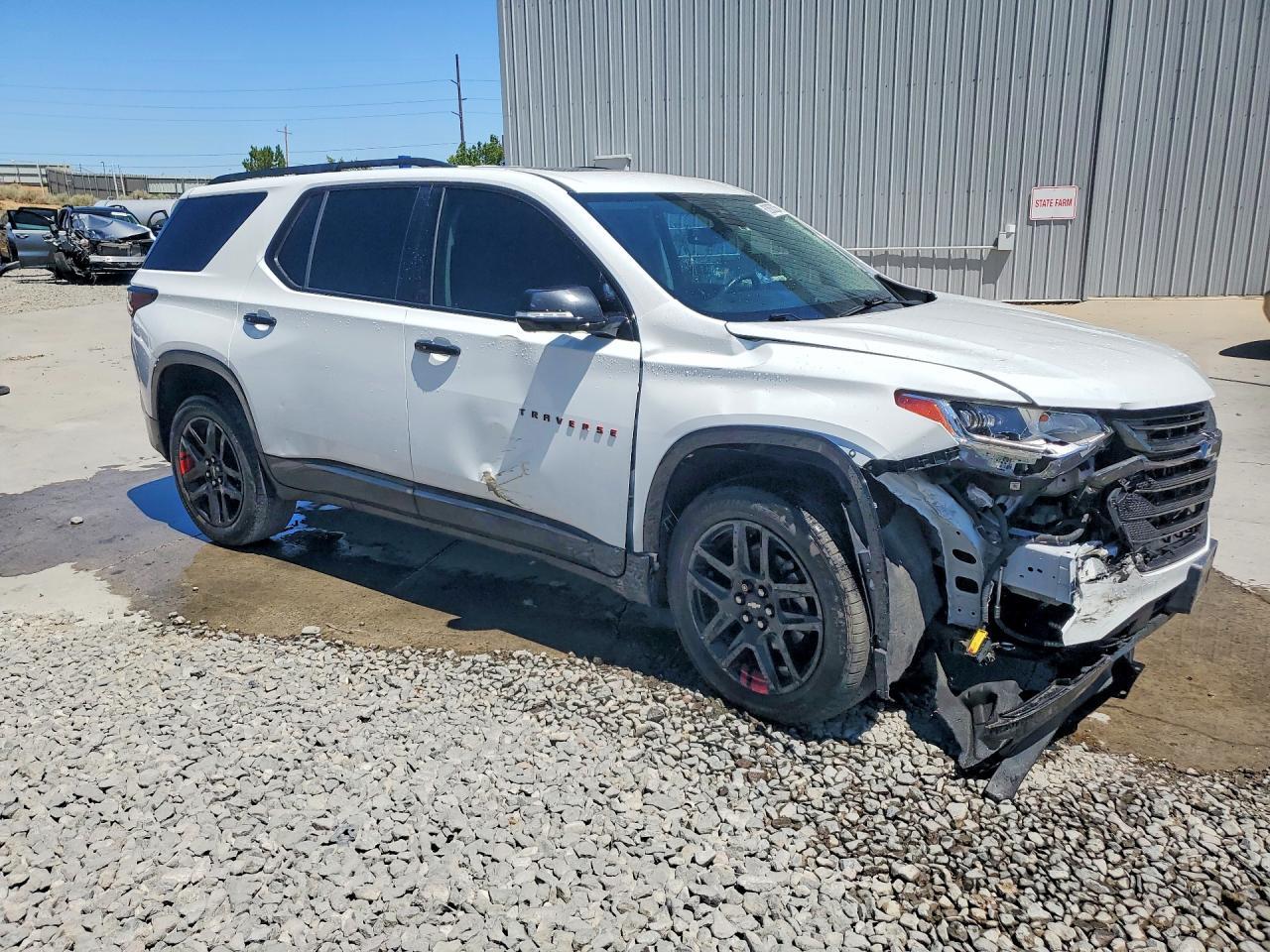 2018 Chevrolet Traverse Premier - Image 4