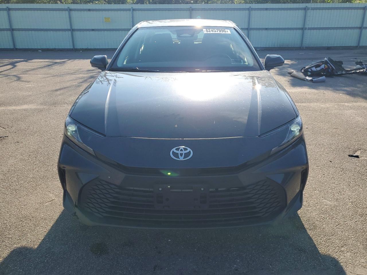2025 Toyota Camry Le - Image 5