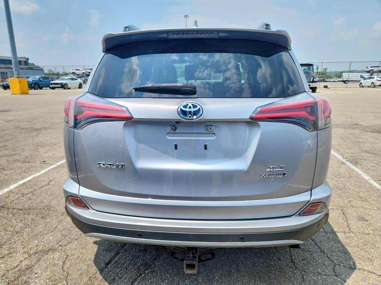 2018 Toyota Rav4 Hybrid Xle - Фото 6