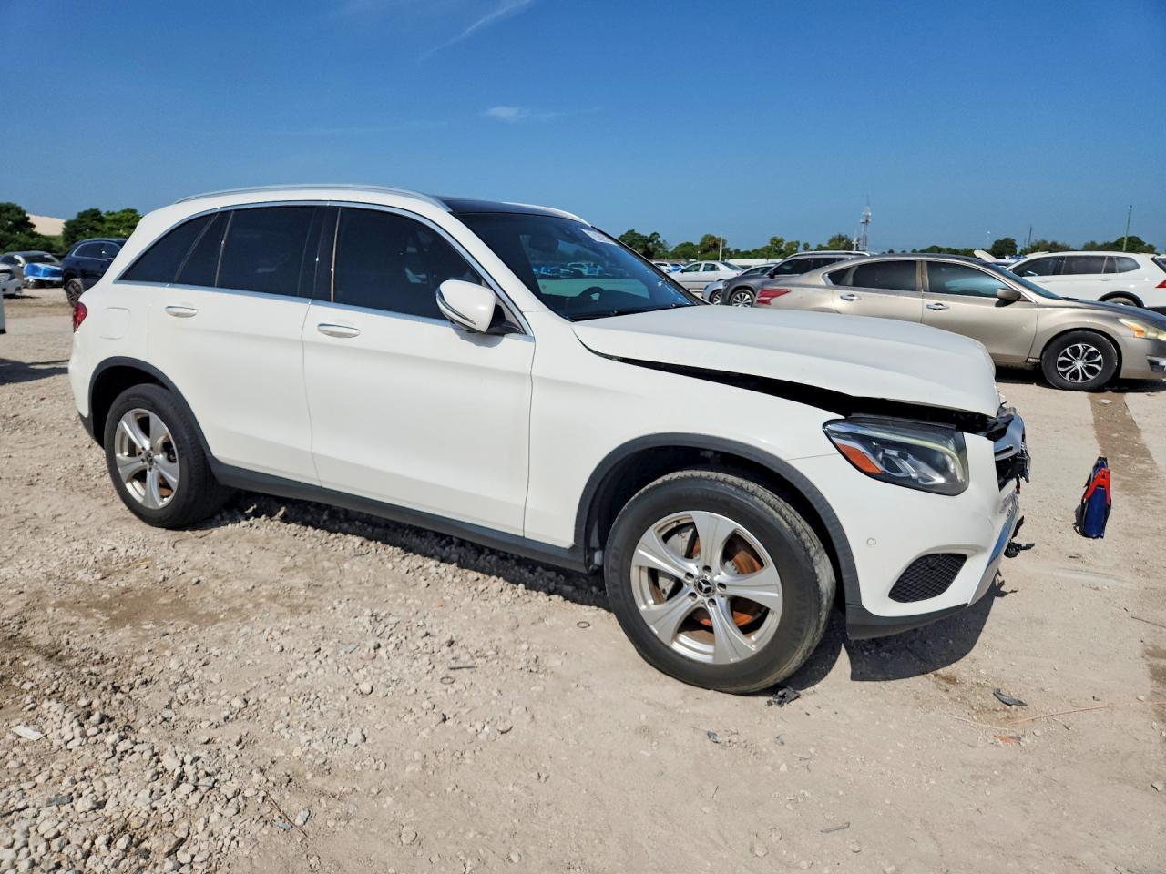 2018 Mercedes-Benz Glc 300 - Image 4
