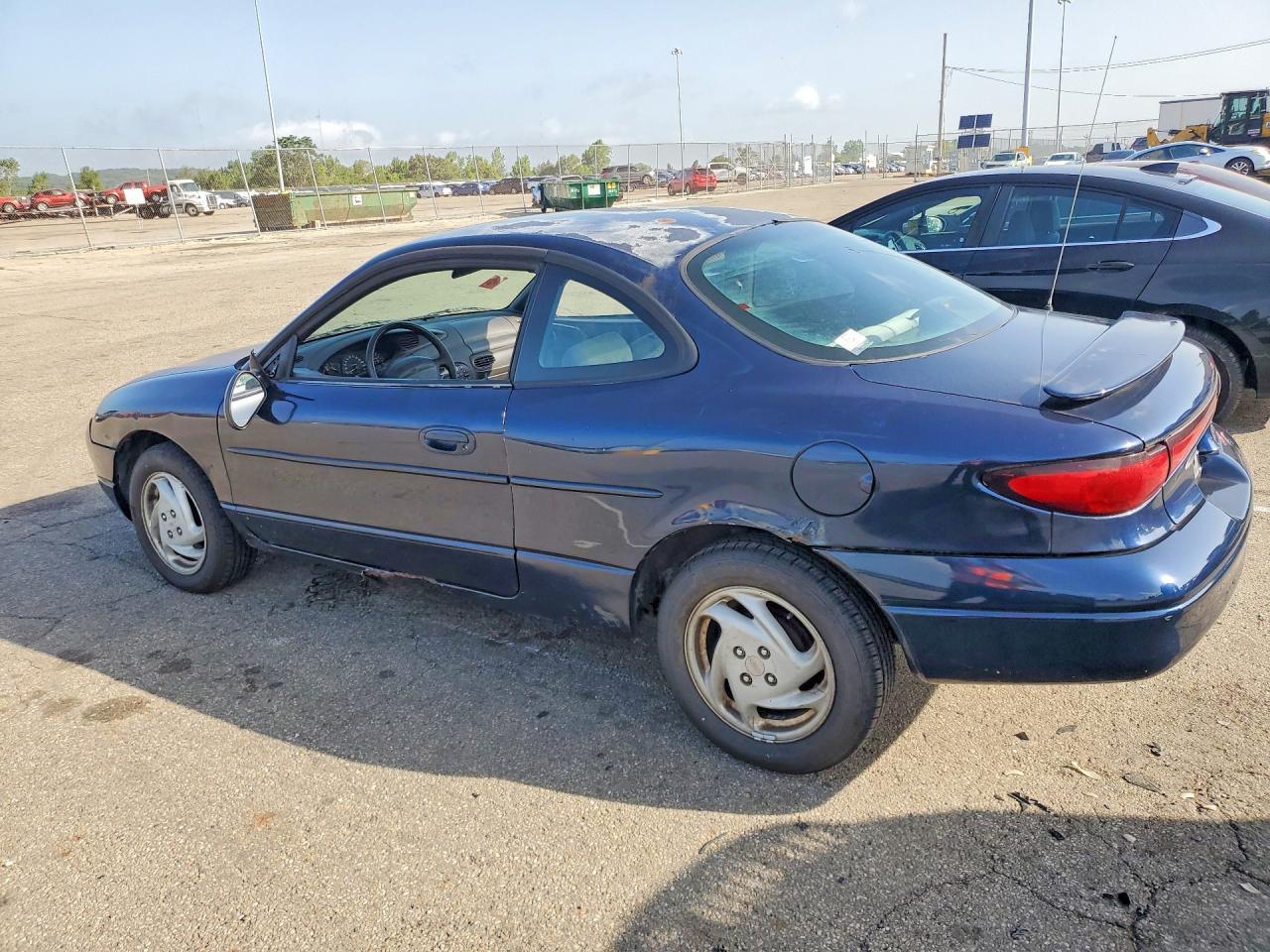 2001 Ford Escort Zx2 - Фото 2