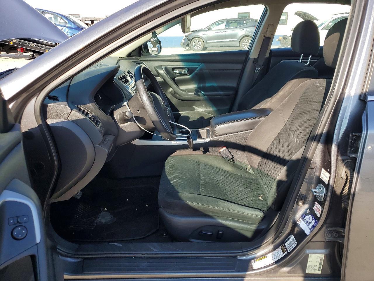 2015 Nissan Altima 2.5 S - Image 7