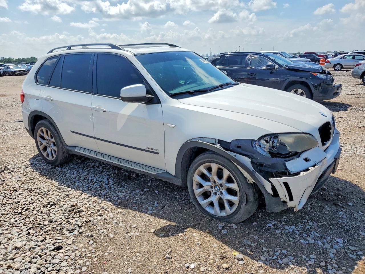2011 BMW X5 xDrive35I - Image 4