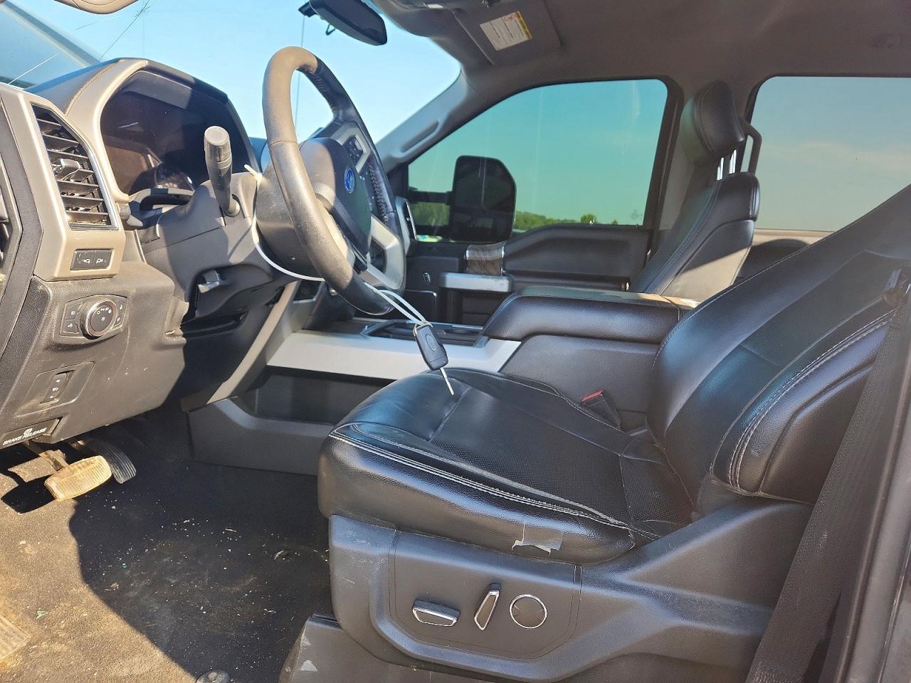2019 Ford F250 Super Duty - Фото 7