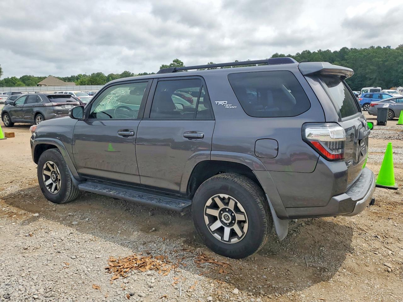 2021 Toyota 4Runner Trd Off-Road Premium - Фото 2