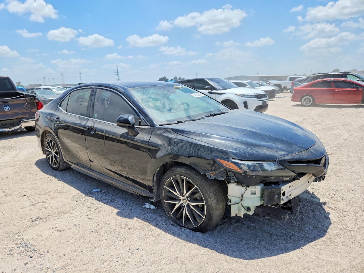 2021 Toyota Camry Se - Фото 4
