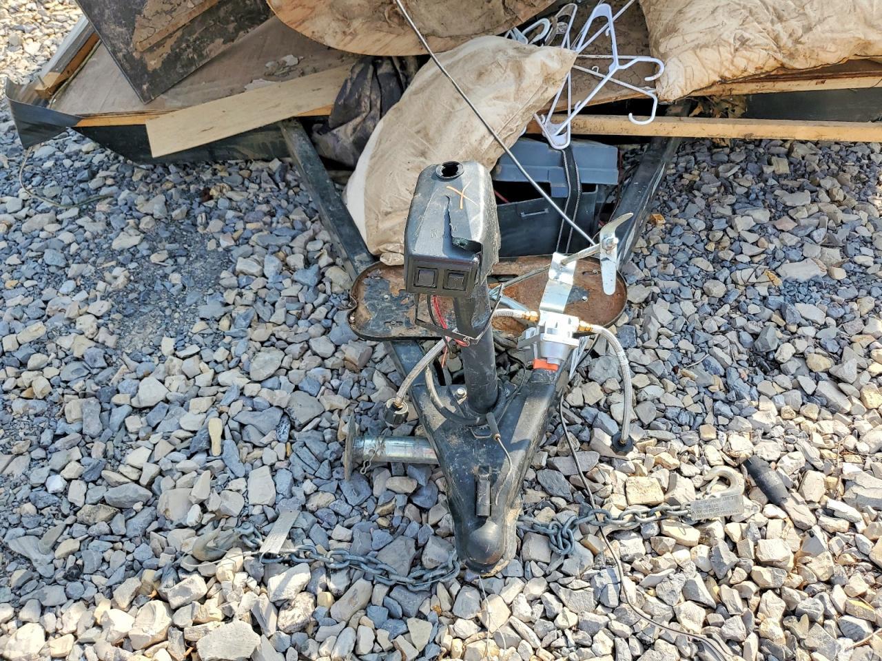 2017 Forest River Salem Camper - Image 7