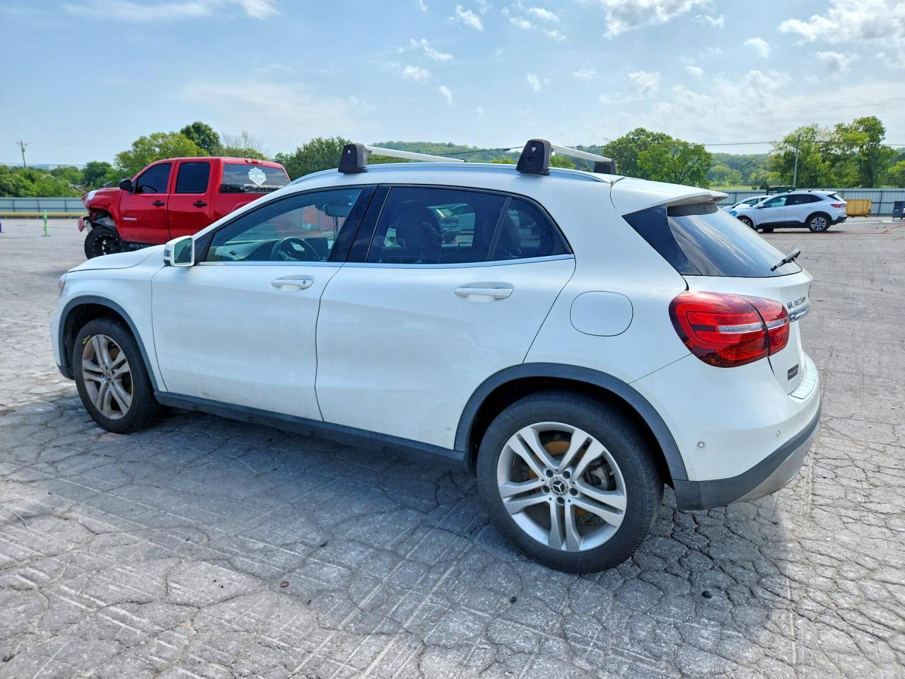 2019 Mercedes-Benz Gla 250 4Matic - Image 2