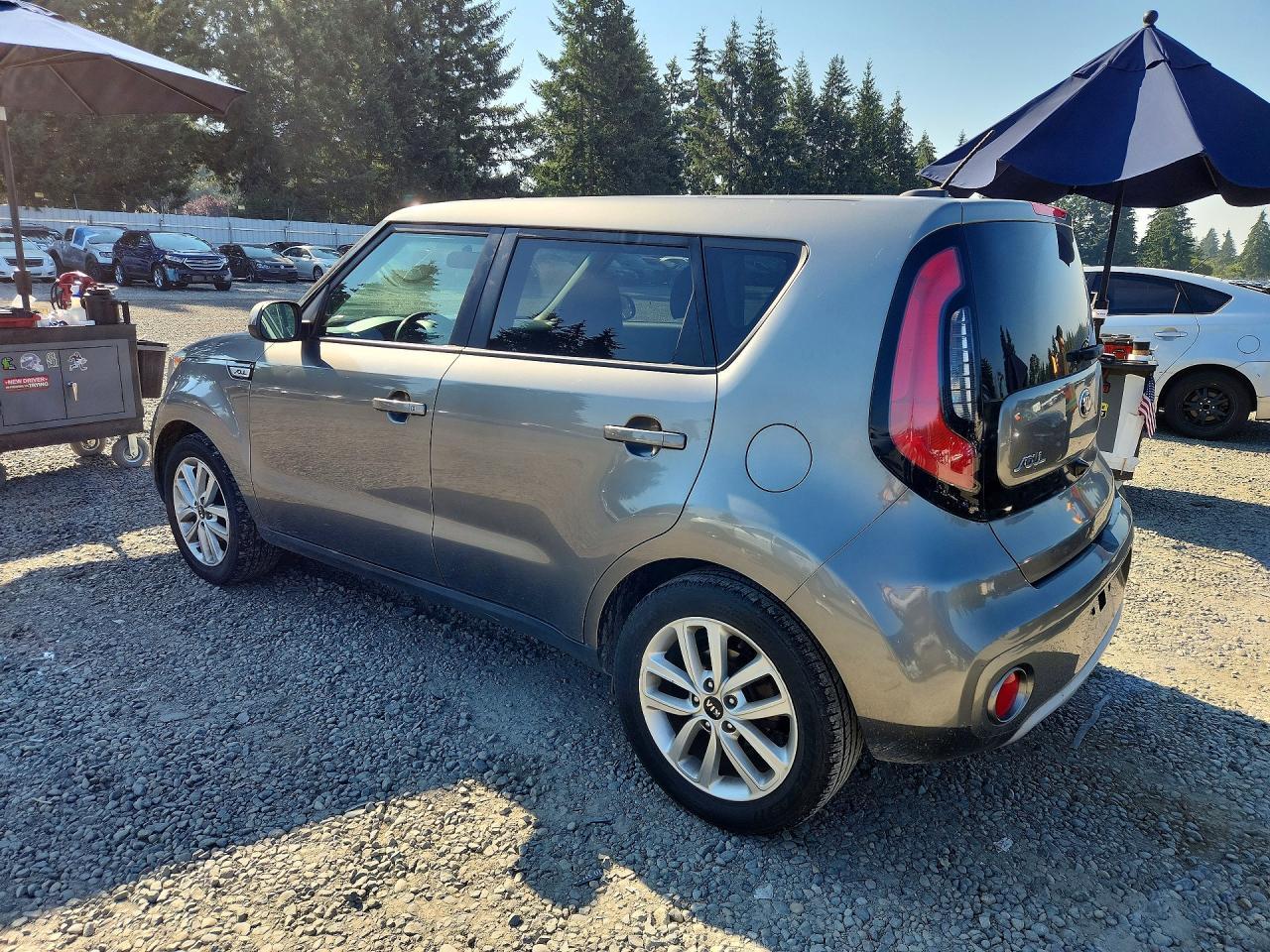 2019 Kia Soul + - Image 2