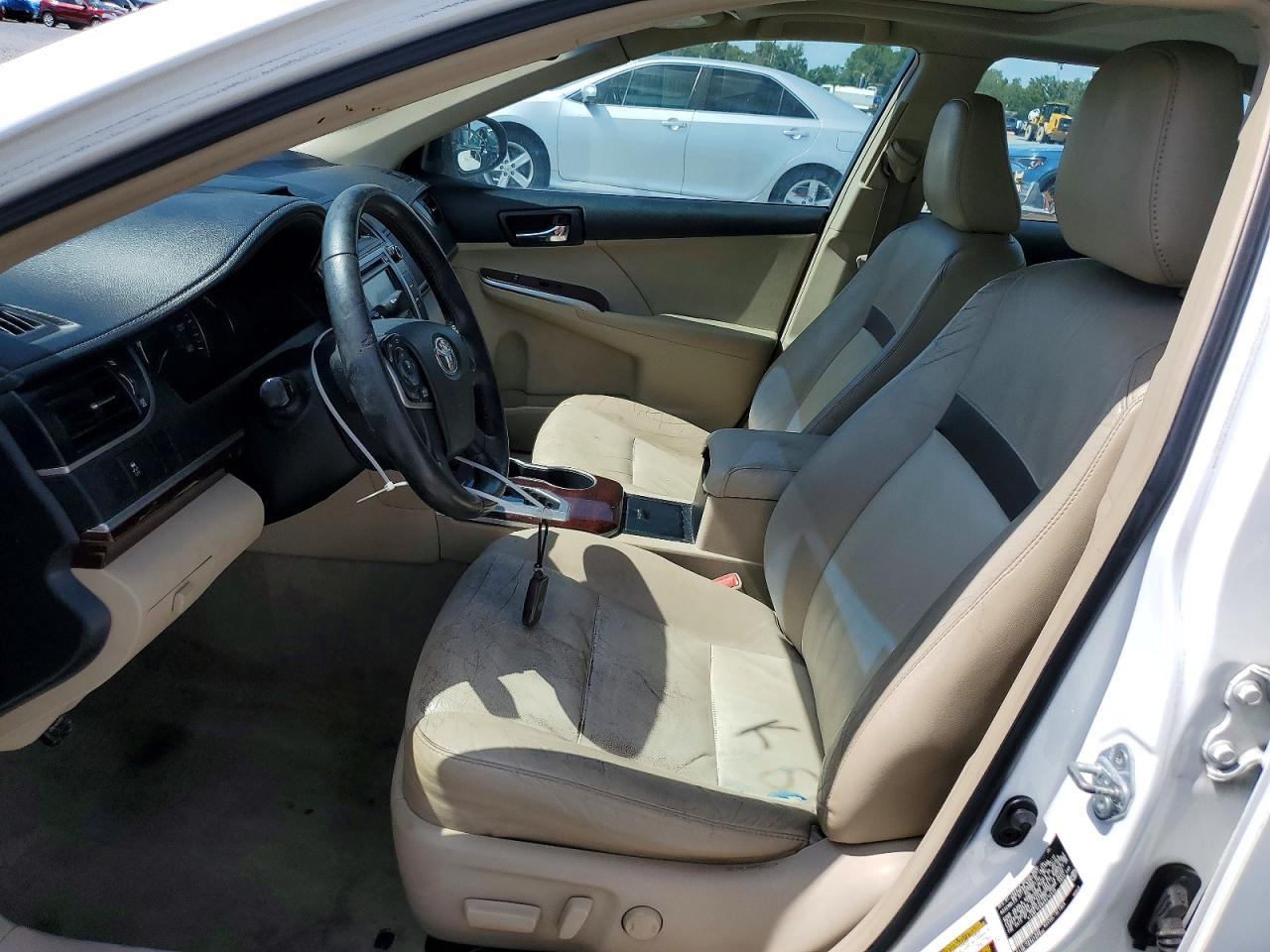 2012 Toyota Camry Xle - Image 7