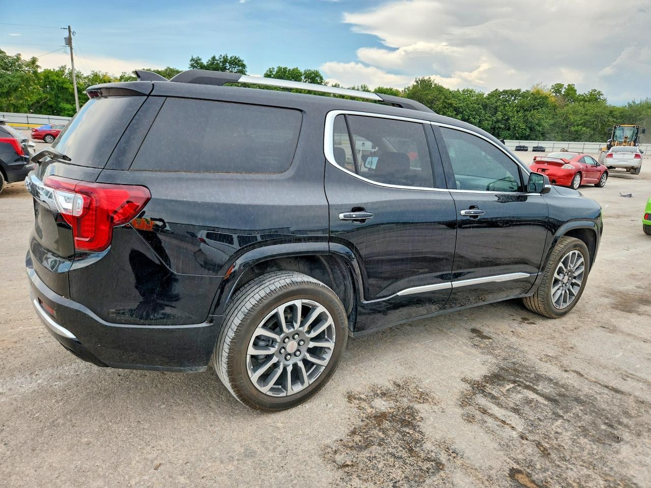 2022 GMC Acadia Denali - Фото 3