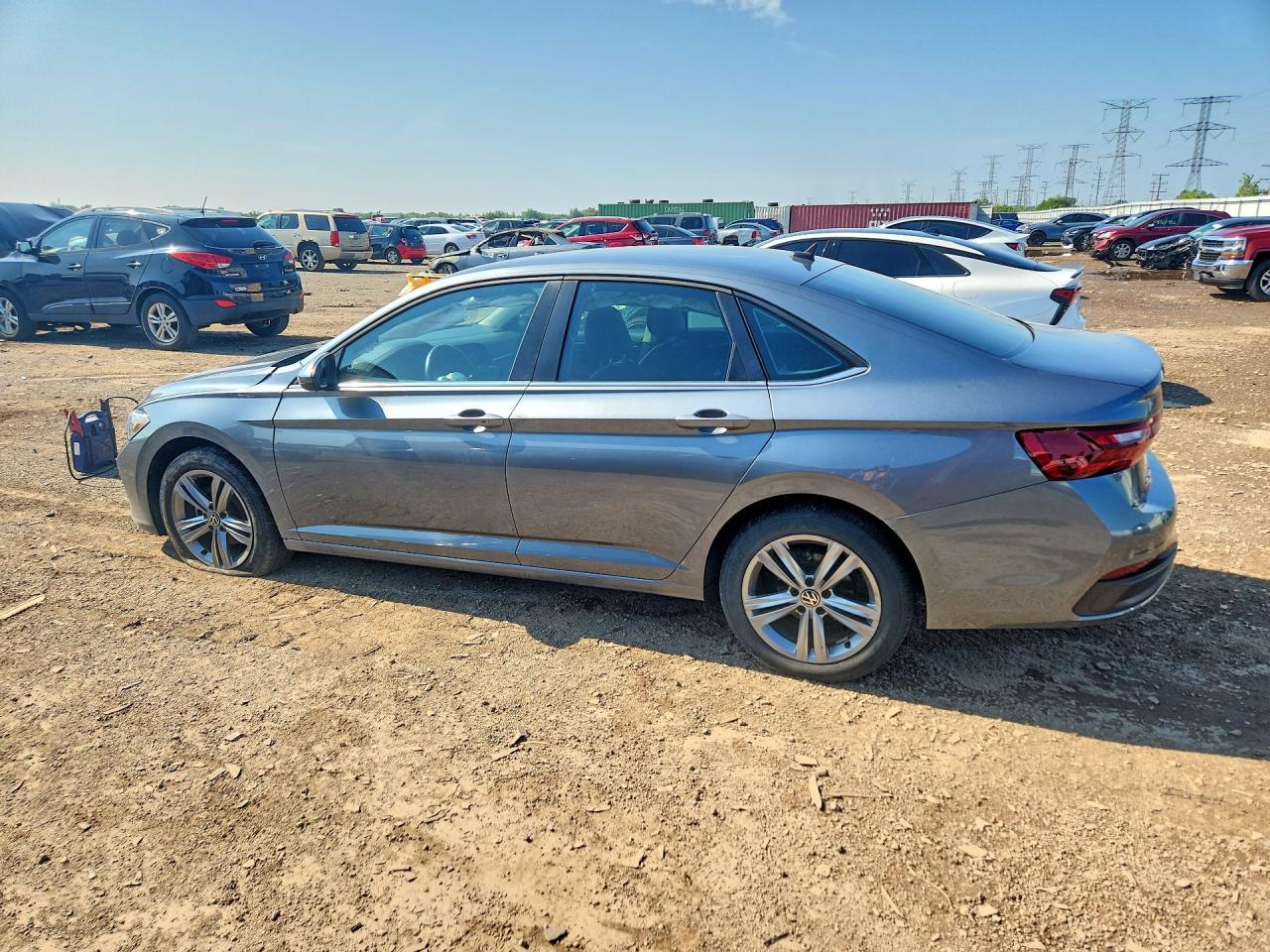 2022 Volkswagen Jetta Se - Фото 2