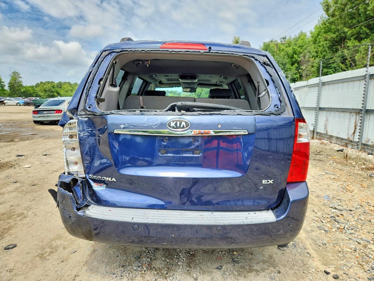 2007 Kia Sedona Base - Image 6