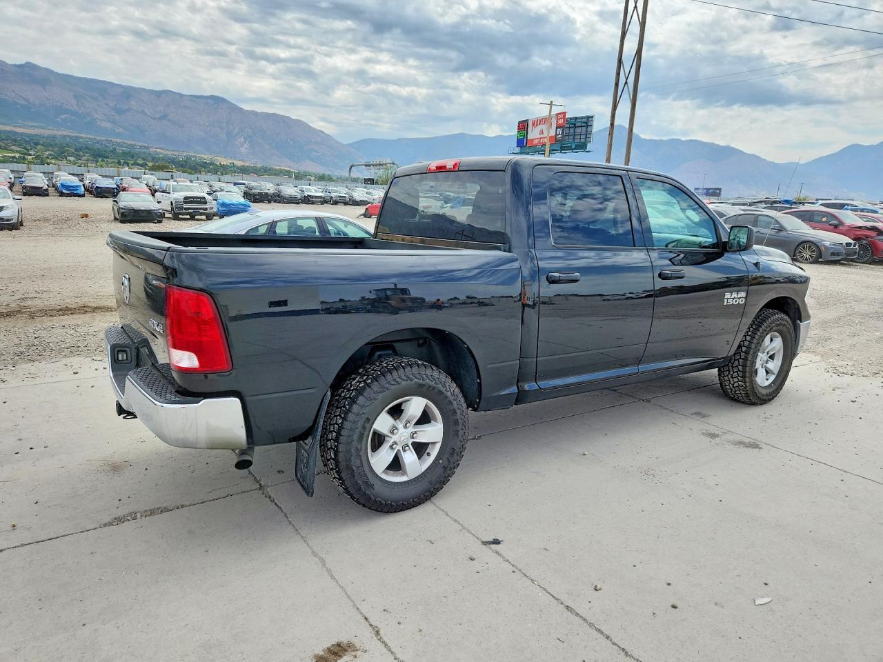 2016 Ram 1500 St - Image 3