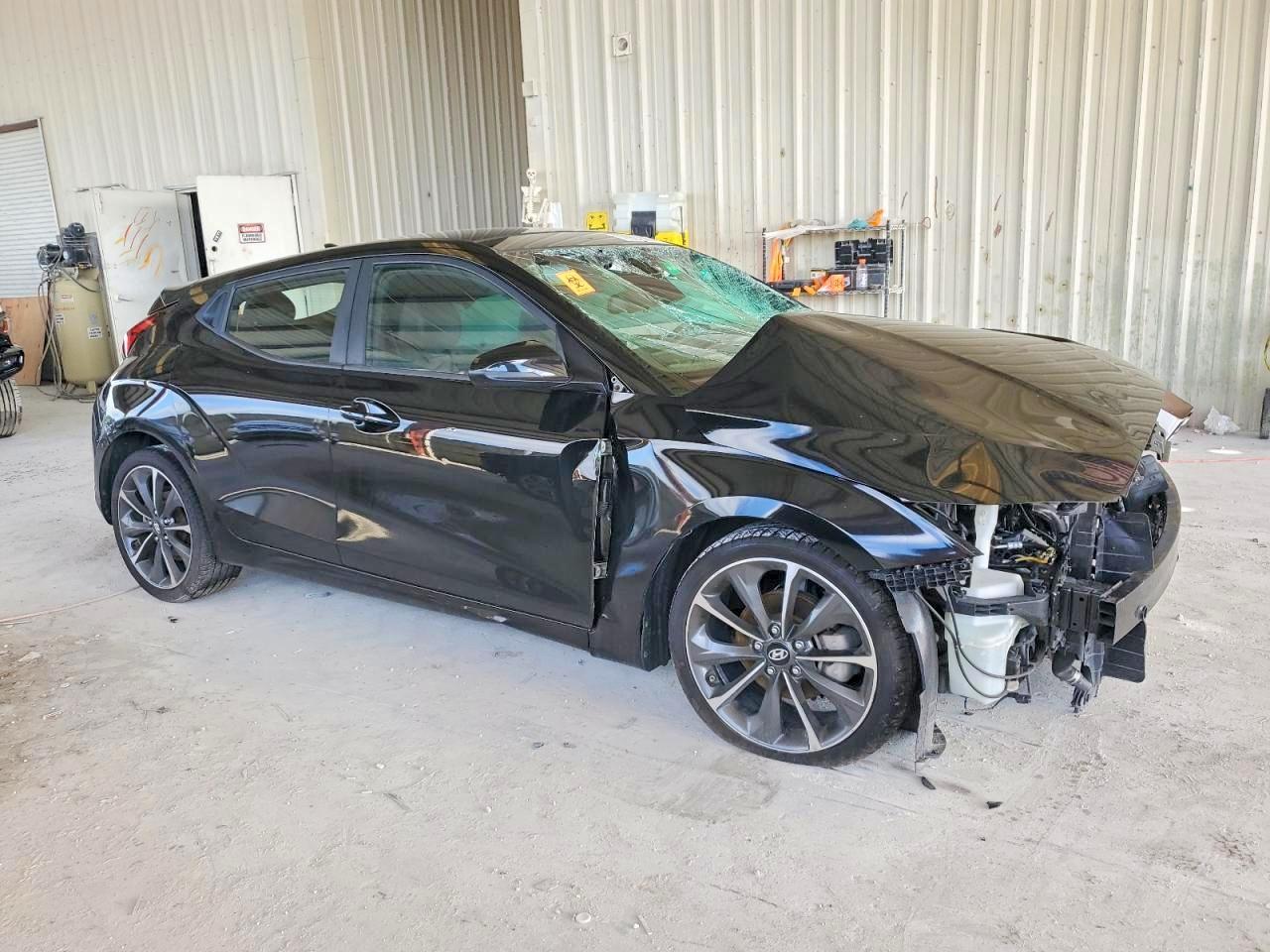 2020 Hyundai Veloster 2.0L Premium - Image 5