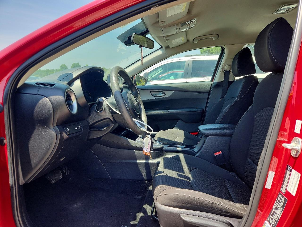 2021 Kia Forte Lxs - Image 7