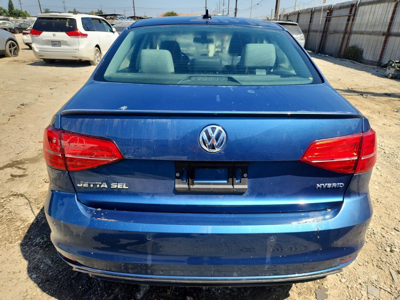 2016 Volkswagen Jetta Hybrid - Фото 6