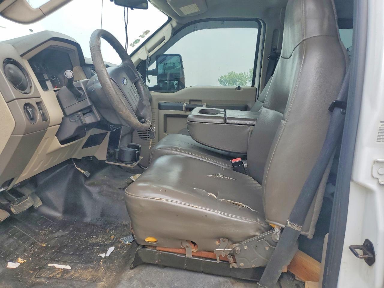 2010 Ford F350 Super Duty - Фото 7