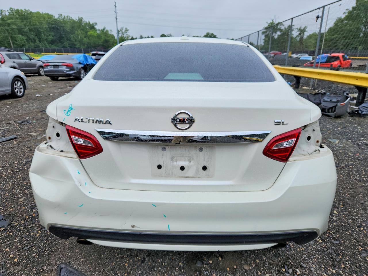 2017 Nissan Altima 2.5 Sl - Image 6
