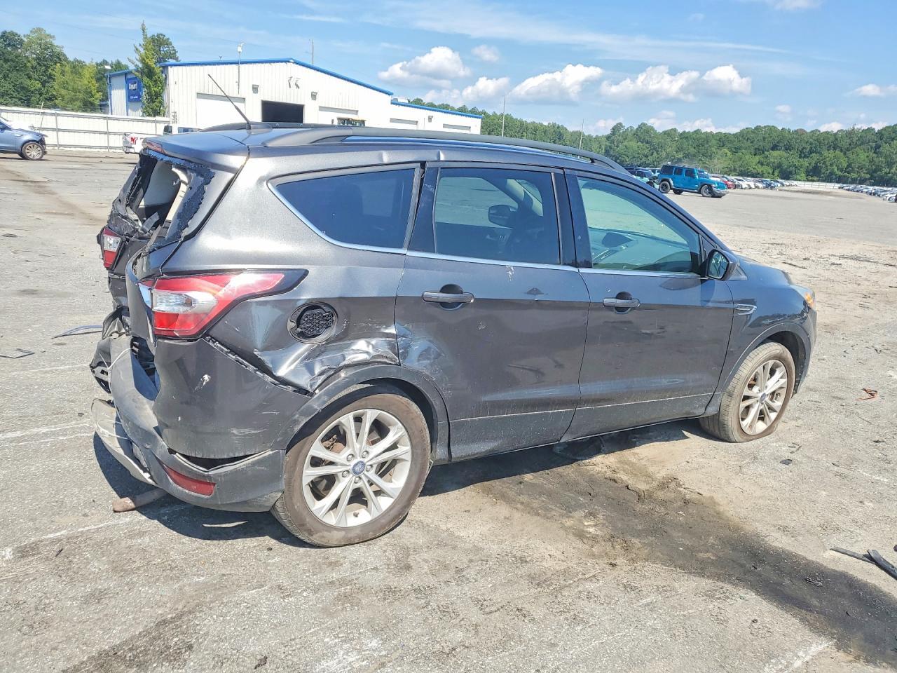 2018 Ford Escape Se - Фото 3
