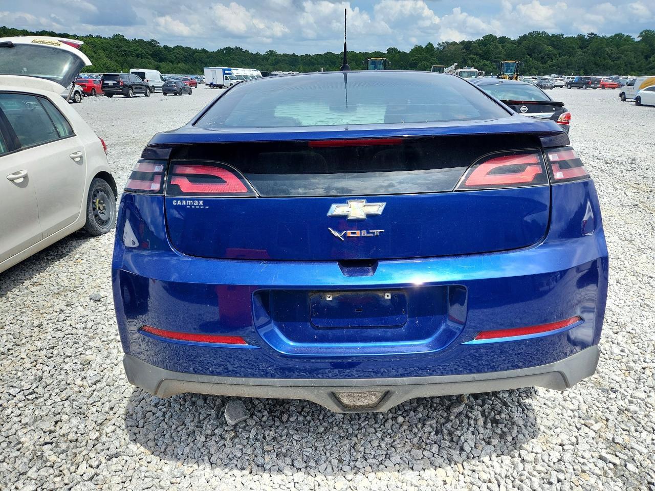 2013 Chevrolet Volt - Image 6