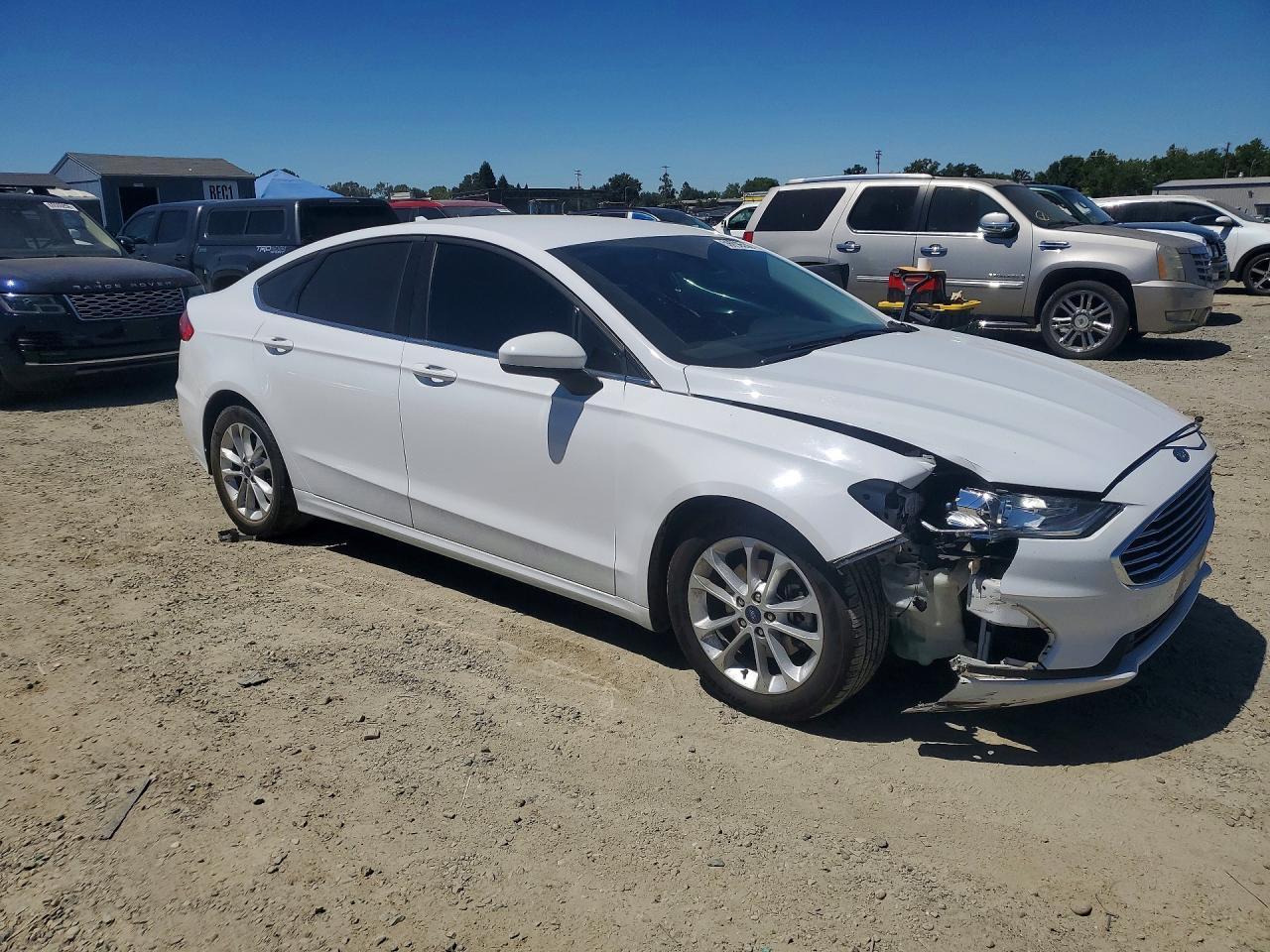 2020 Ford Fusion Se - Фото 4