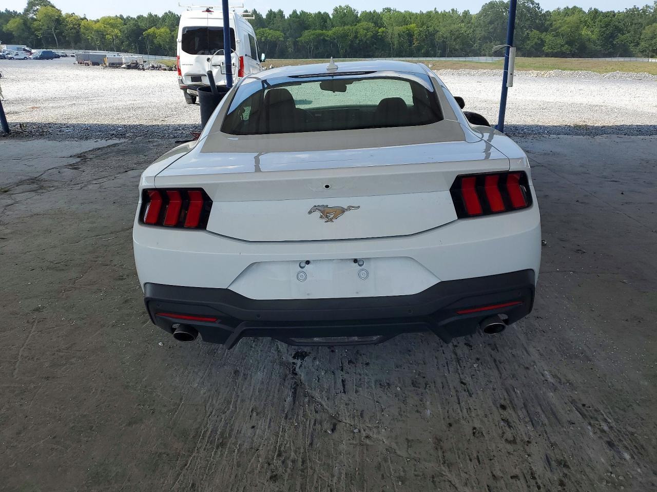 2025 Ford Mustang - Фото 6
