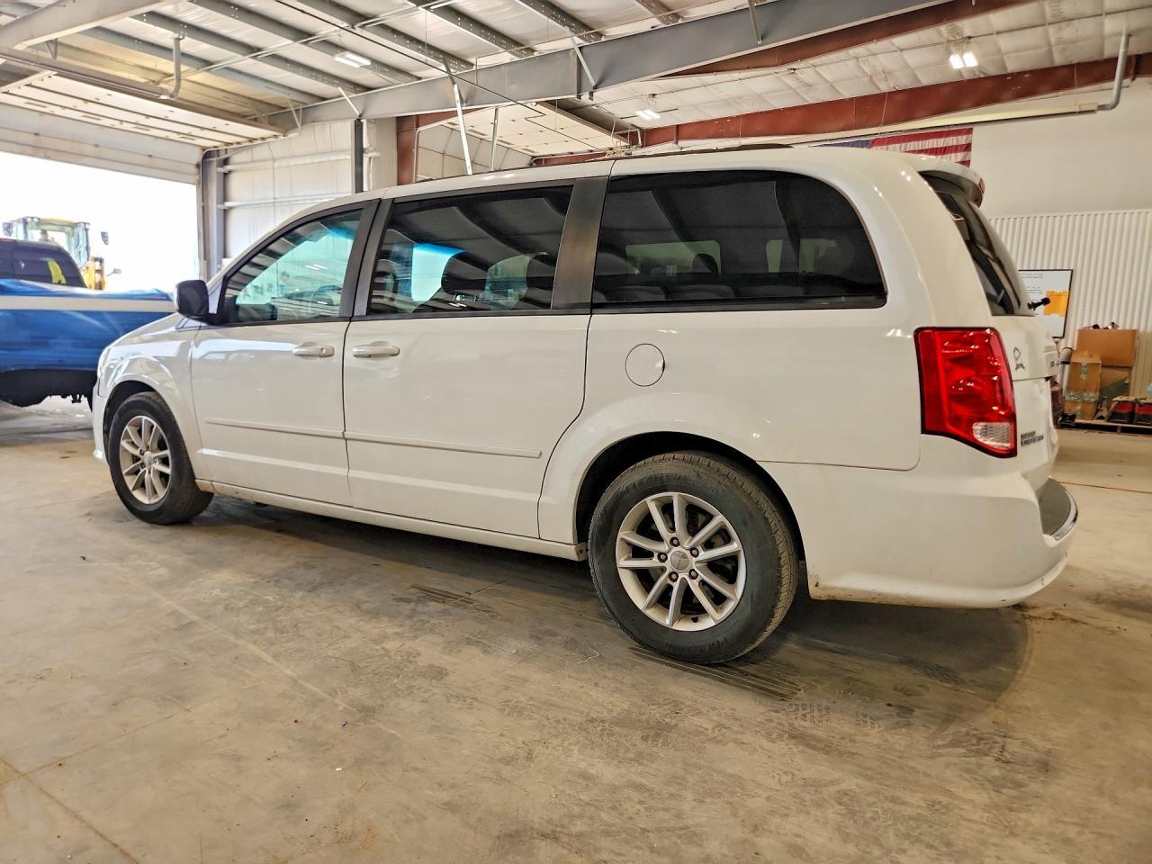 2016 Dodge Grand Caravan Sxt - Фото 2