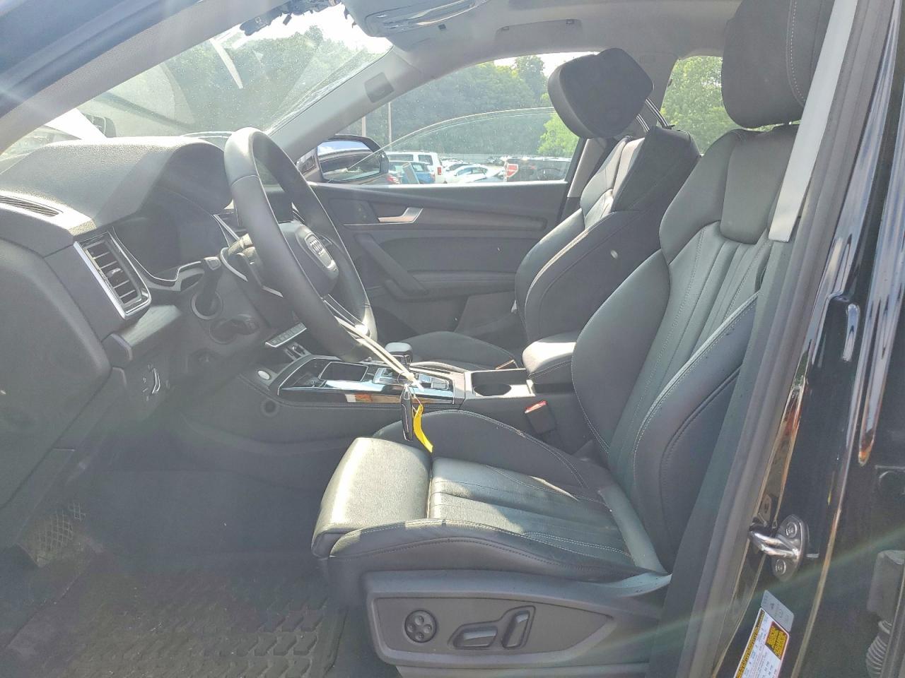 2025 Audi Q5 Premium Plus 45 - Image 7
