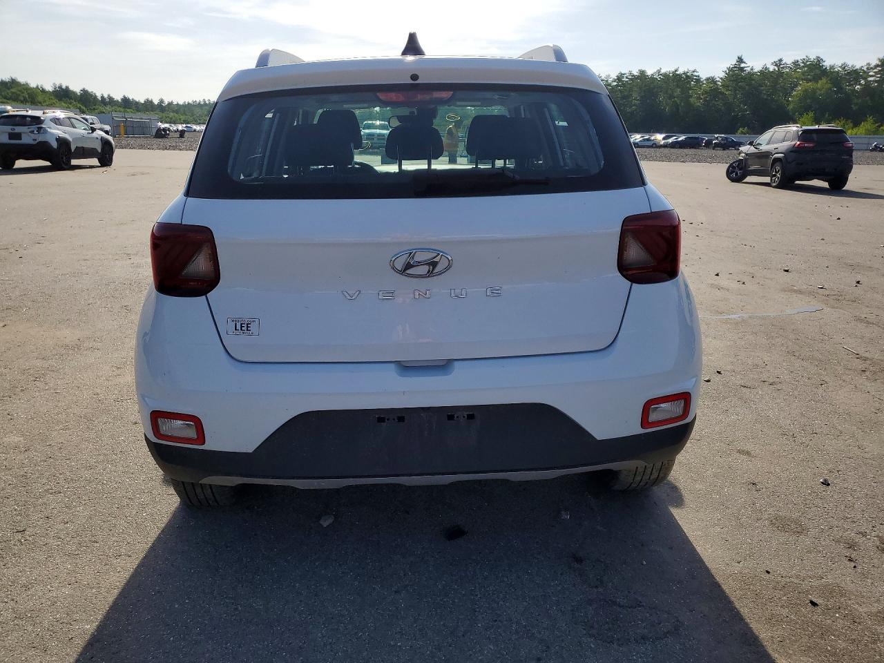 2021 Hyundai Venue Sel - Фото 6