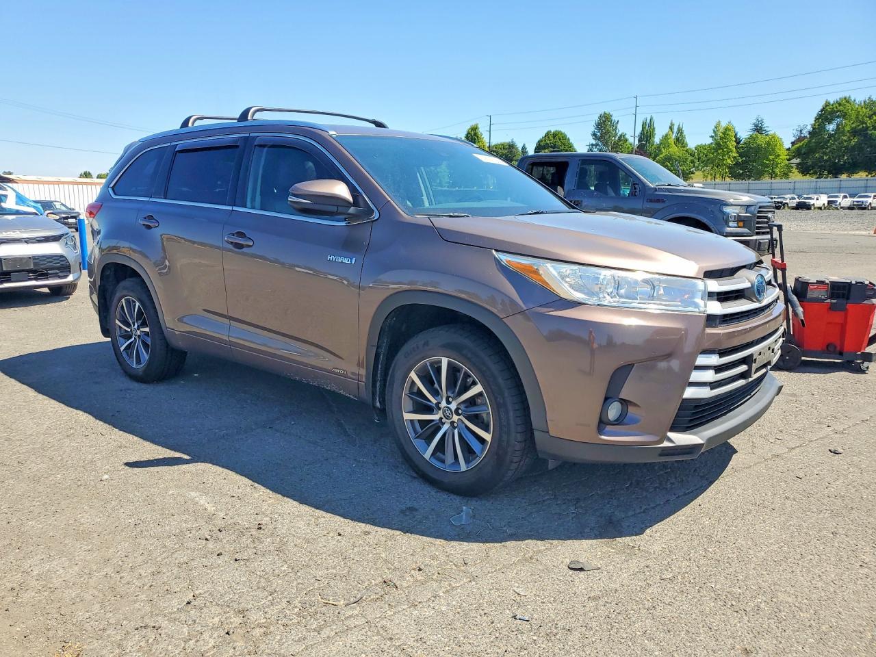 2018 Toyota Highlander Hybrid Xle - Image 4