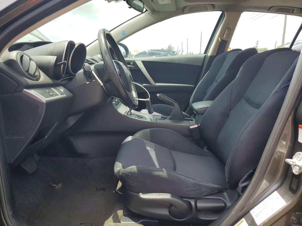 2011 Mazda 3 S - Image 7