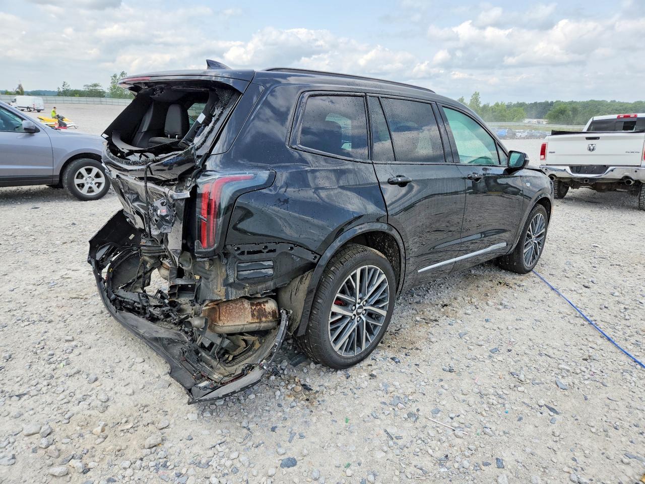 2023 Cadillac Xt6 Sport - Фото 3