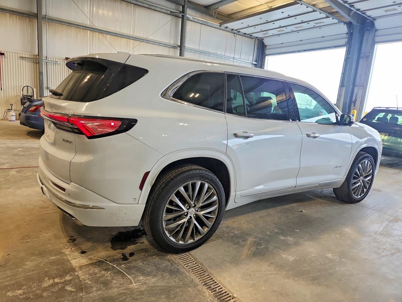 2026 Buick Enclave Avenir - Фото 3