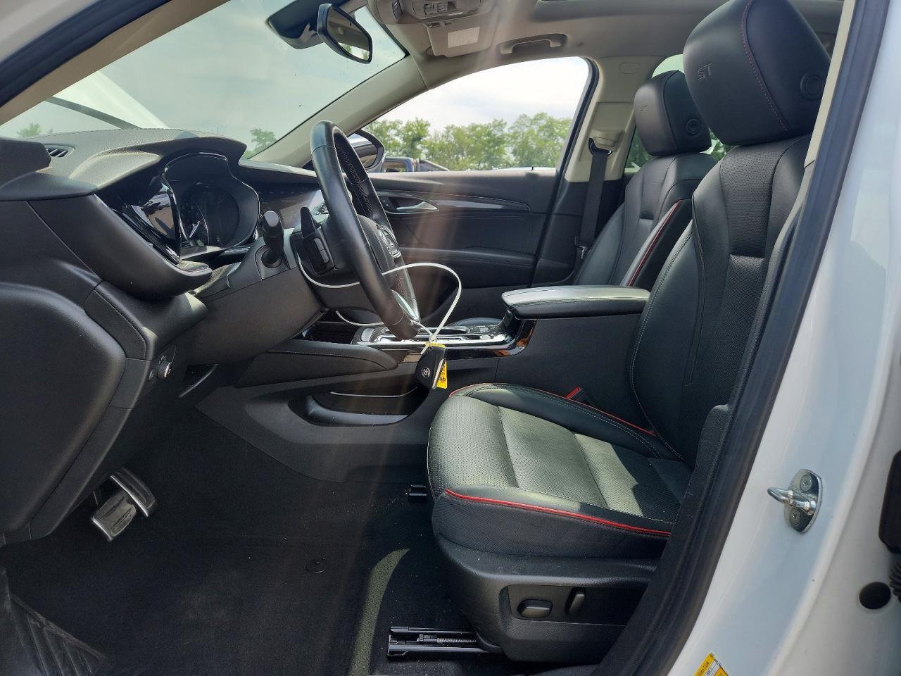 2023 Buick Envision Essence - Фото 7