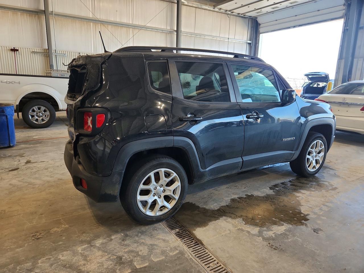 2018 Jeep Renegade Latitude - Фото 3