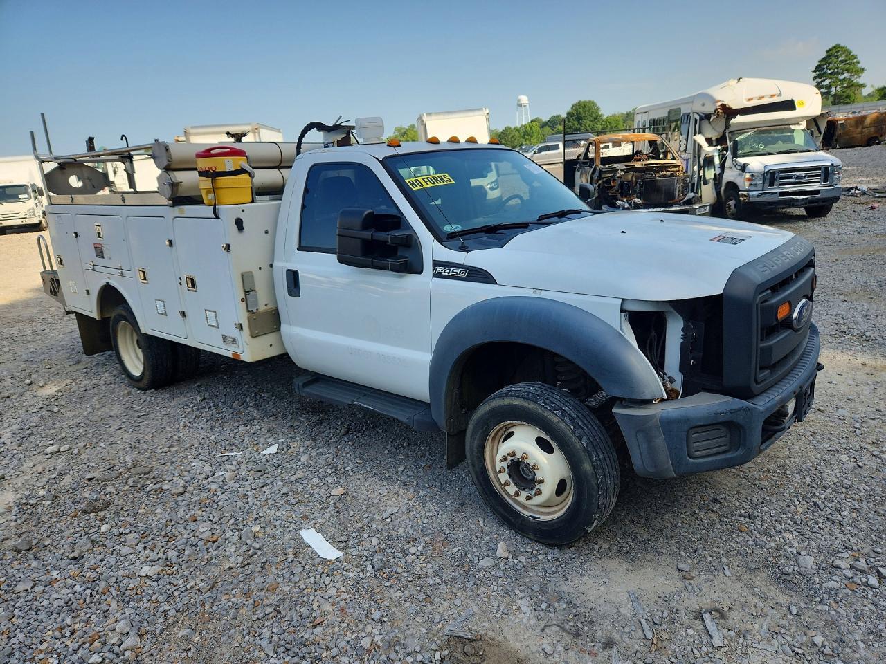 2015 Ford F450 Super Duty - Image 4