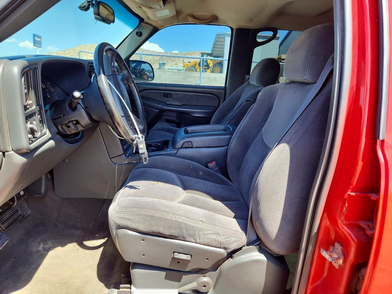 2005 GMC New Sierra C1500 - Фото 7