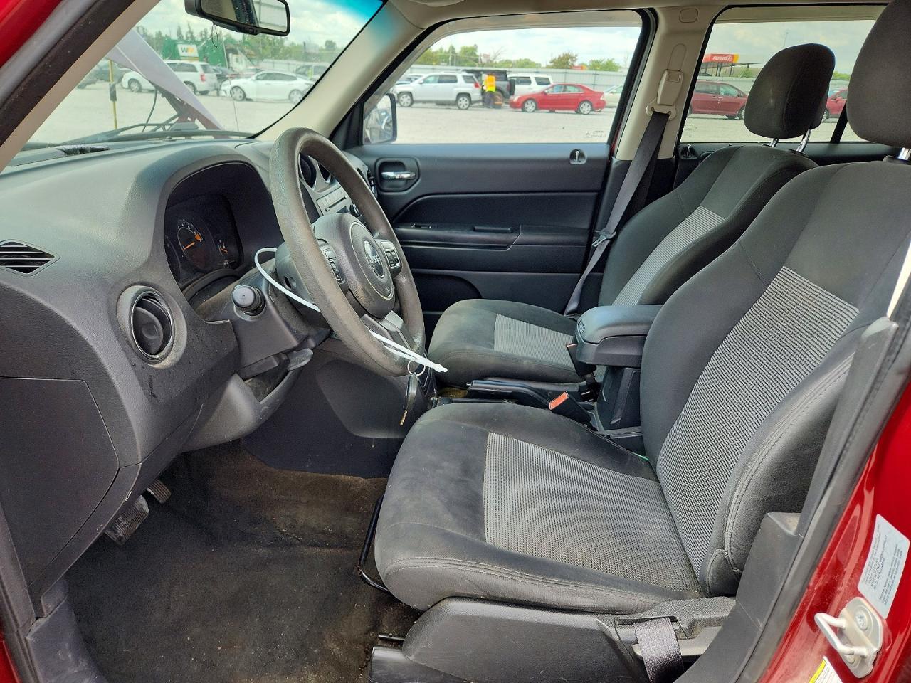 2017 Jeep Patriot - Image 7