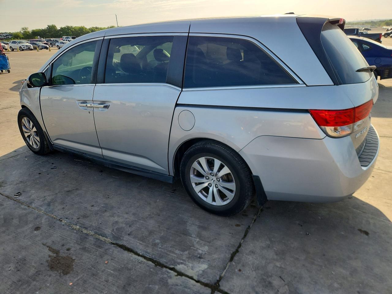 2015 Honda Odyssey Exl - Фото 2