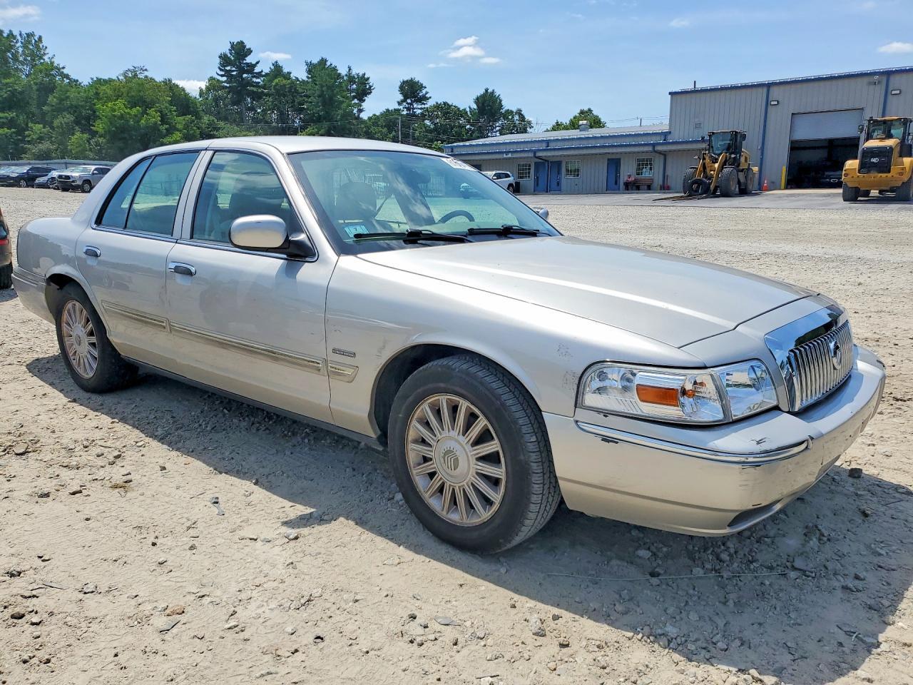 2009 Mercury Grand Marquis Ls - Image 4