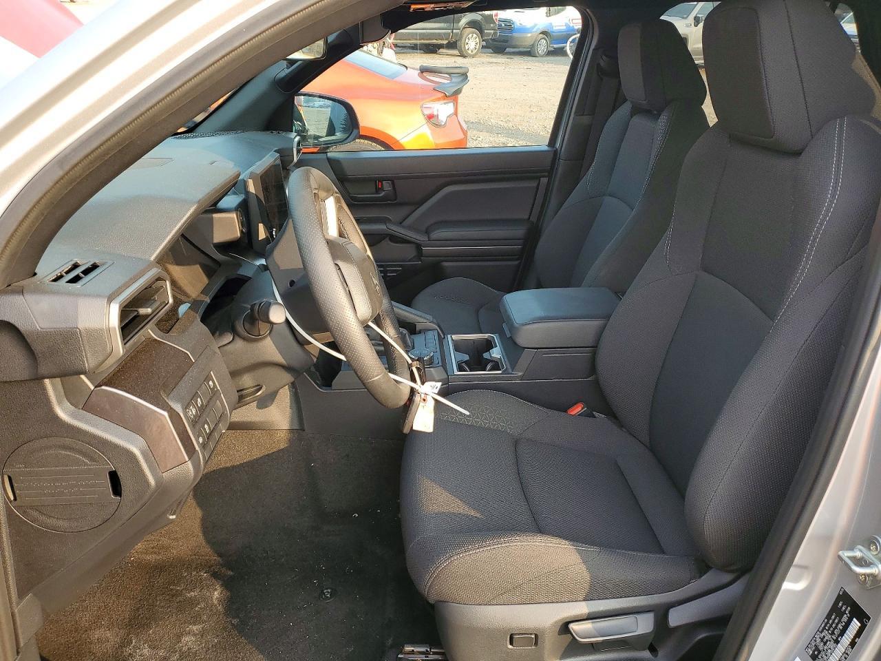 2025 Toyota 4Runner Sr5 - Image 7