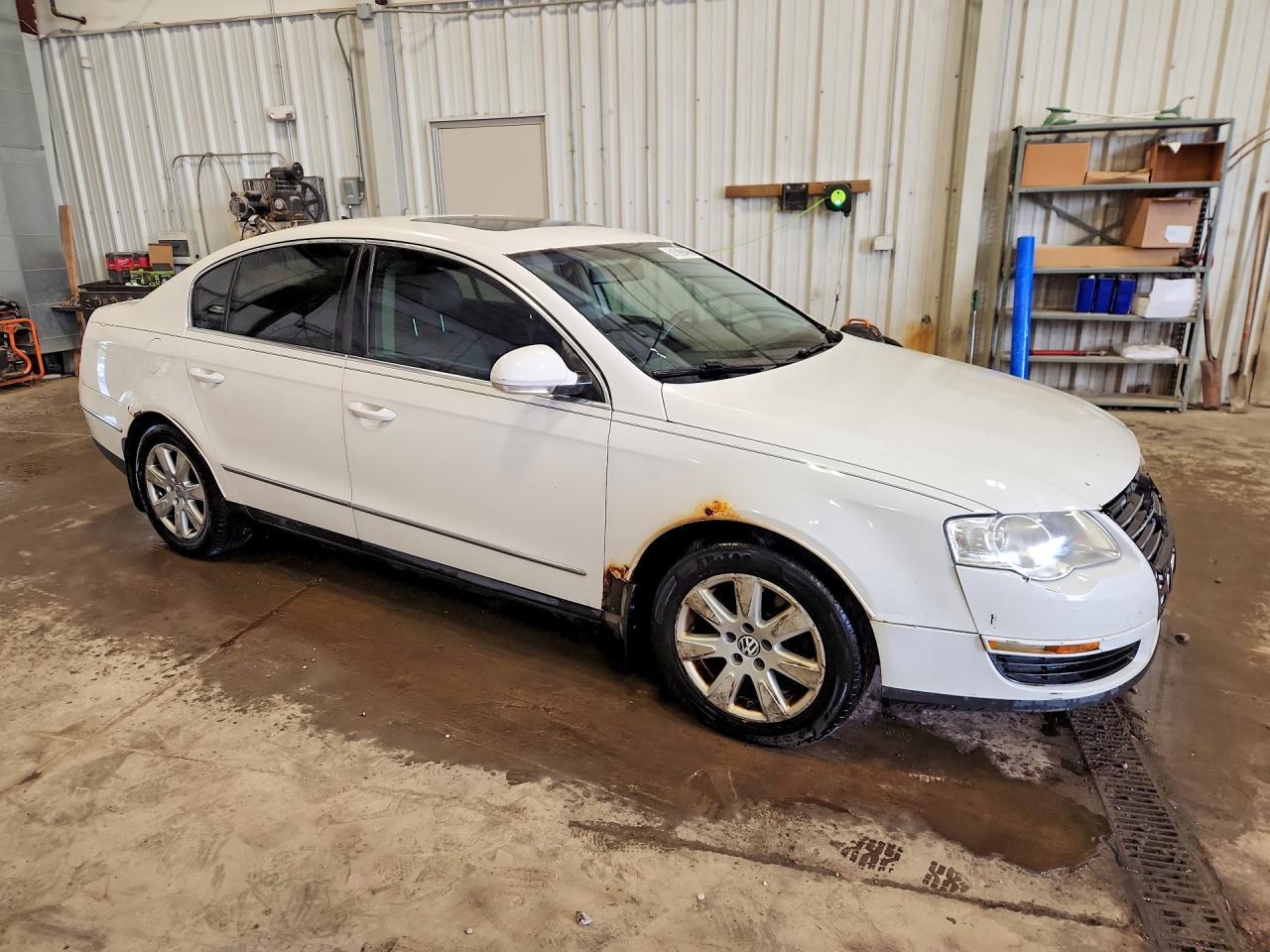 2007 Volkswagen Passat 2.0T - Фото 4