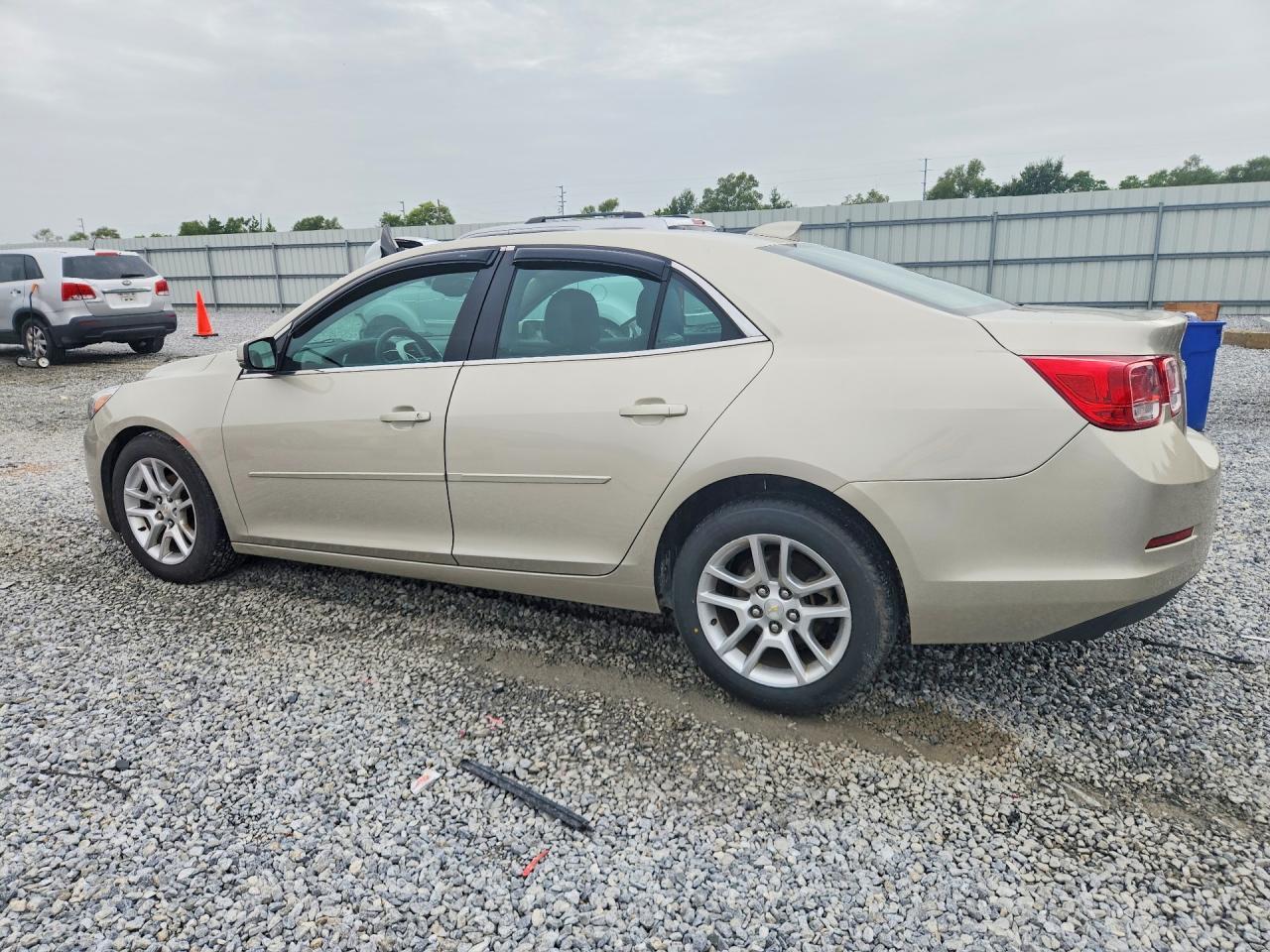 2015 Chevrolet Malibu 1Lt - Image 2