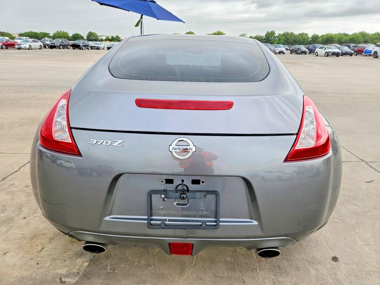 2016 Nissan 370Z Base - Фото 6